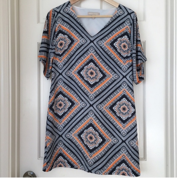 BR Kimono Sleeve Shift Dress - Picture 4 of 6